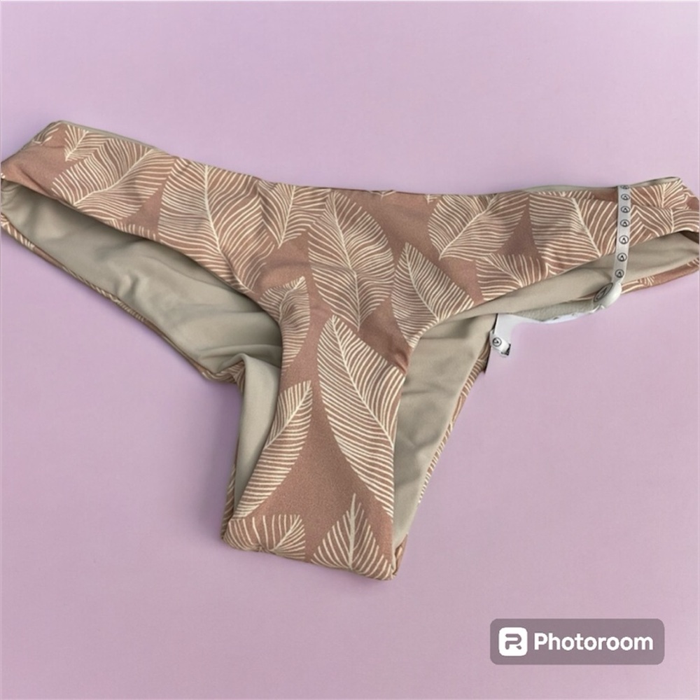 NWT axil reversible swim bikini bottoms